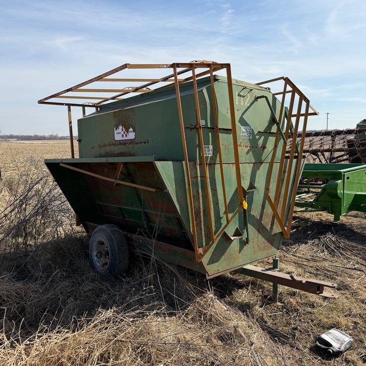 #1071 • Calf Creep Feeder