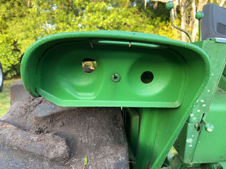 john-deere-3020-image-40