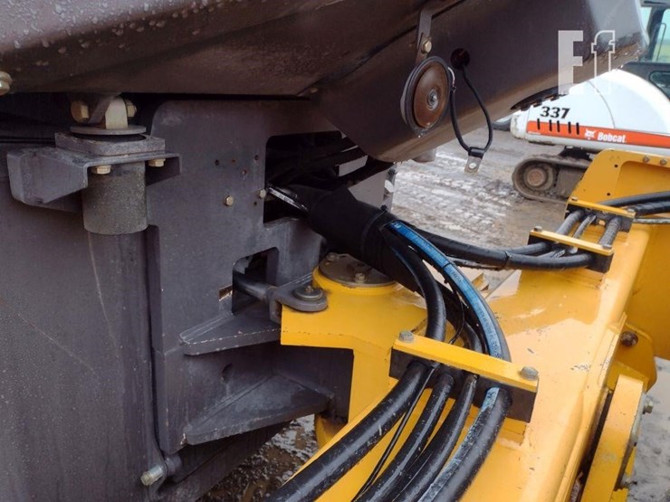 2014-volvo-sd115-image-22