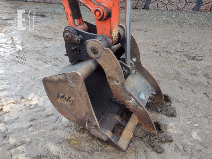 2019-kubota-u55-4-image-16