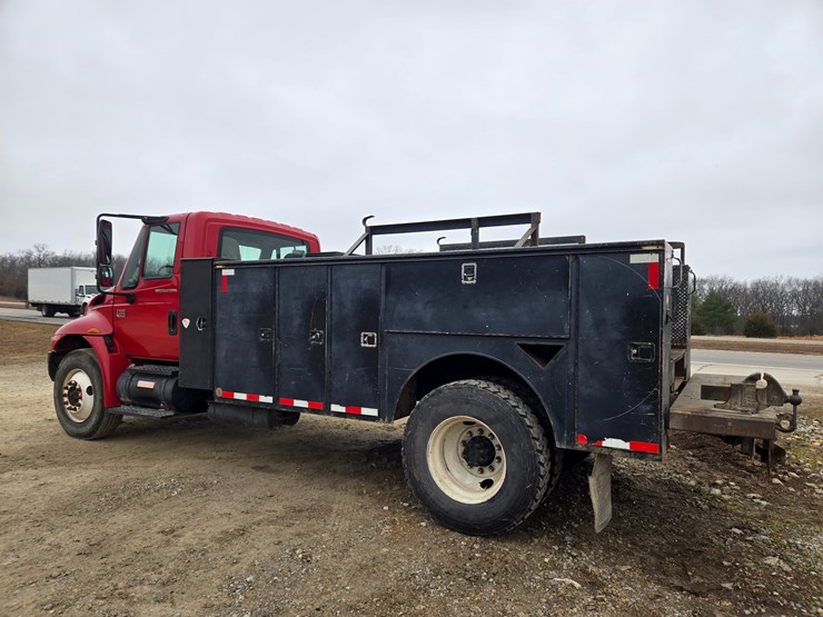 2007-international-durastar-4300-image-9