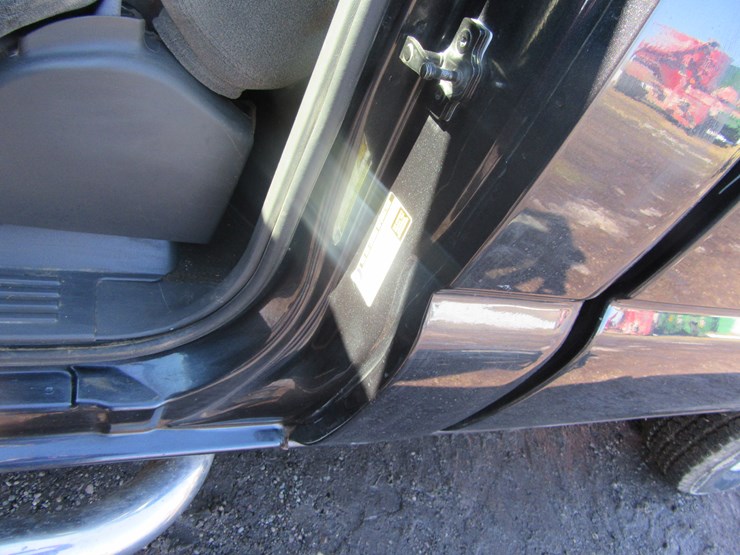 2004-chevrolet-2500-image-37