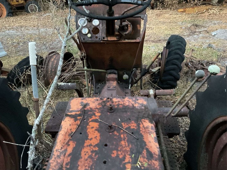 minneapolis-moline-m604-image-14