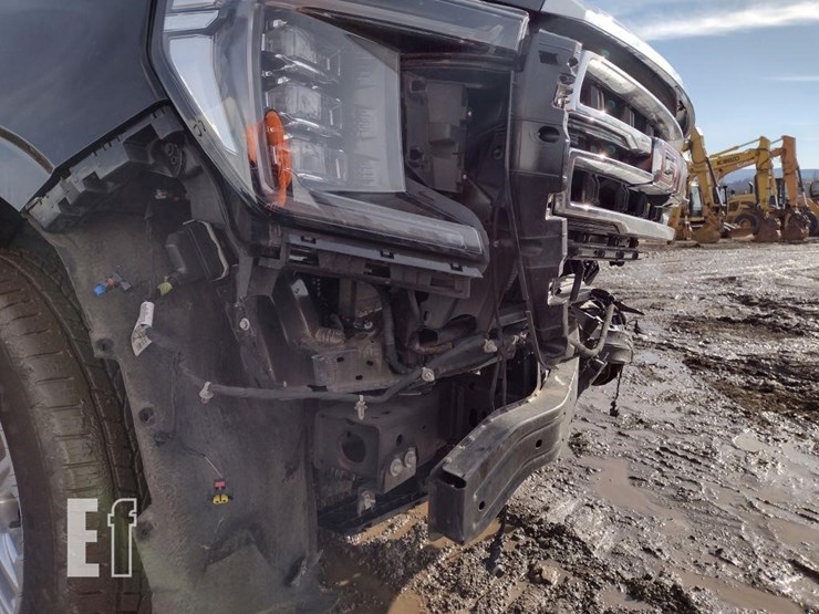 2022-gmc-yukon-slt-image-35