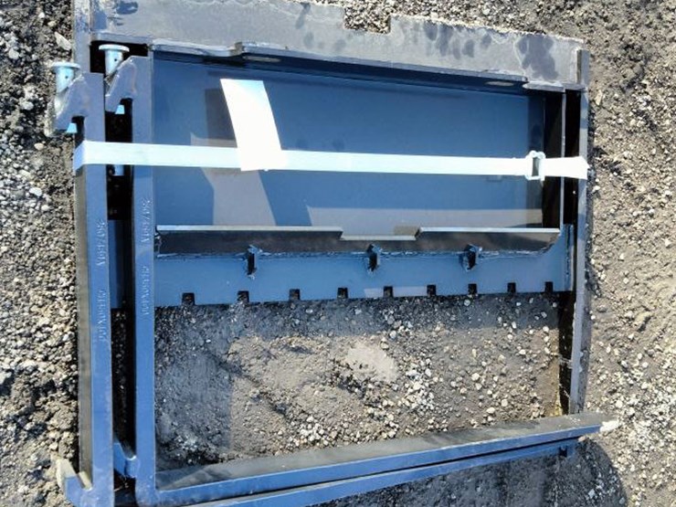 #244-•-mini-skid-steer-forks-image-1