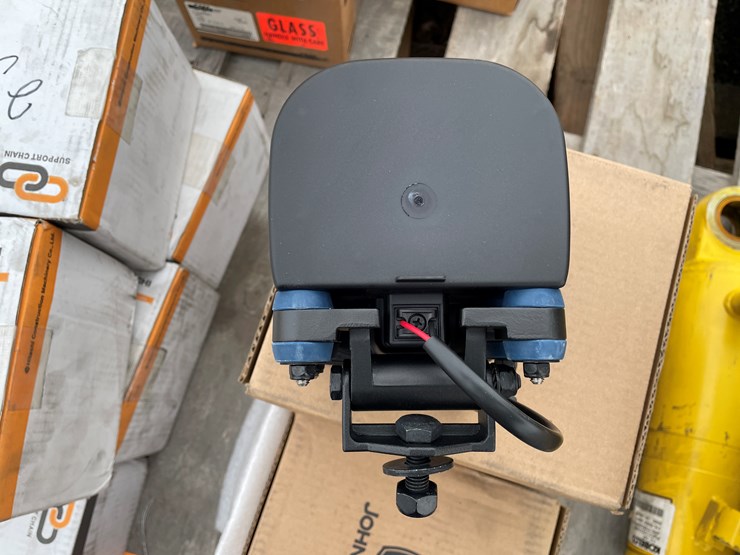 john-deere-24-image-6