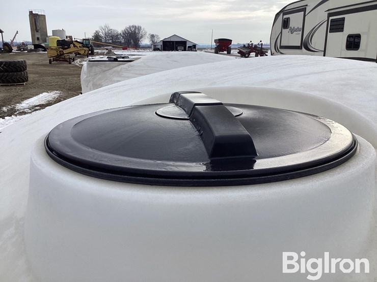 ace-roto-mold-1,650-gallon-water/liquid-fertilizer-tank-image-11