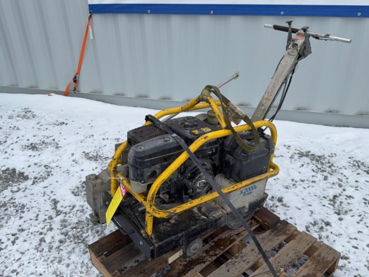 soff-cut-1x2000-concrete-saw-image-1