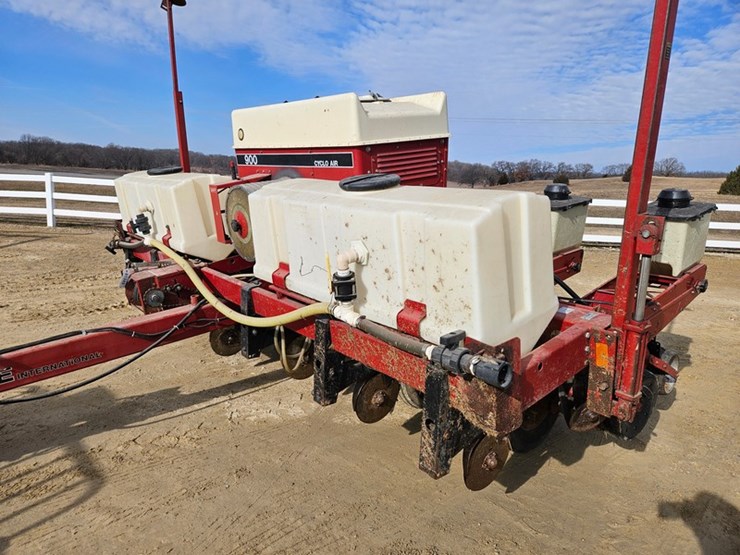 international-30-image-29