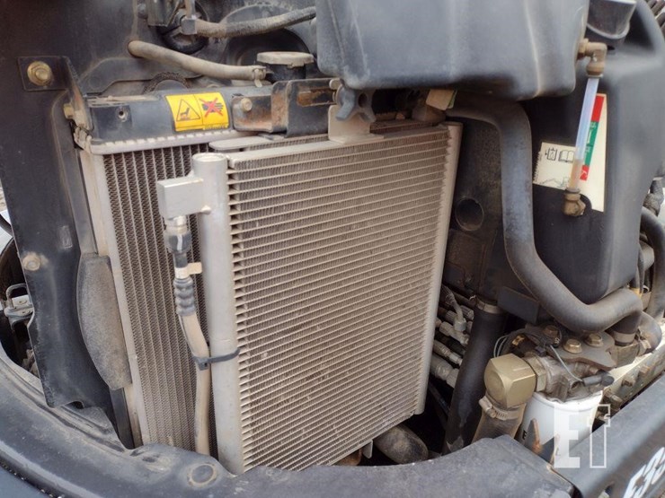 2014-bobcat-e35-image-47