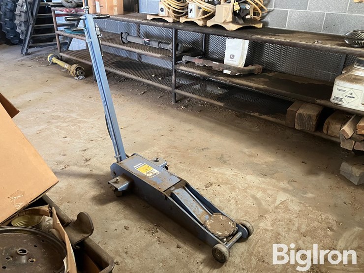 oto-5106-6-ton-floor-jack-image-3