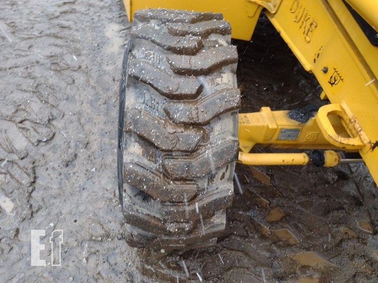 2010-deere-310j-image-17