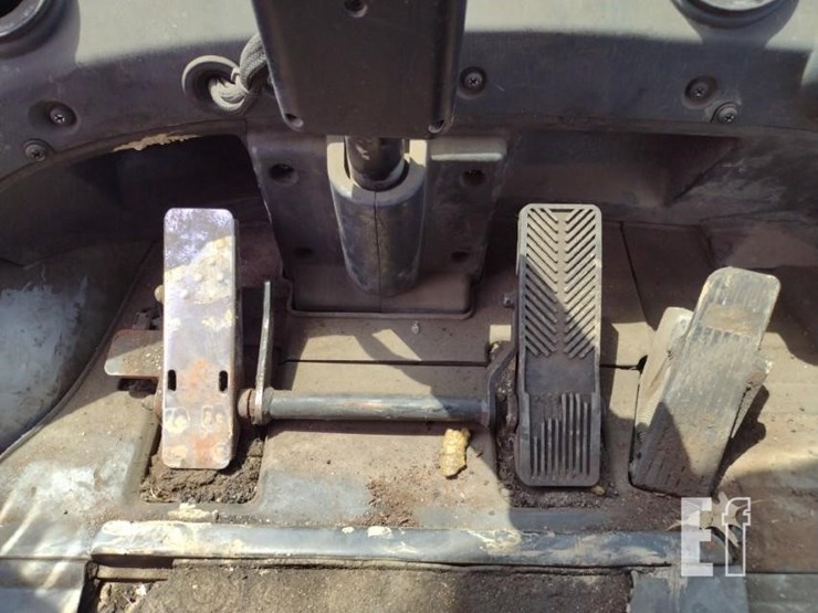 hyundai-110d-7e-image-7