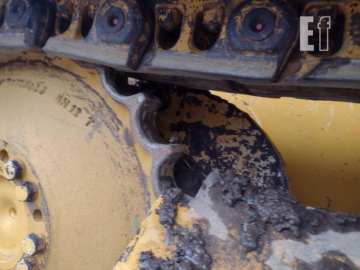 2013-deere-650k-xlt-image-33