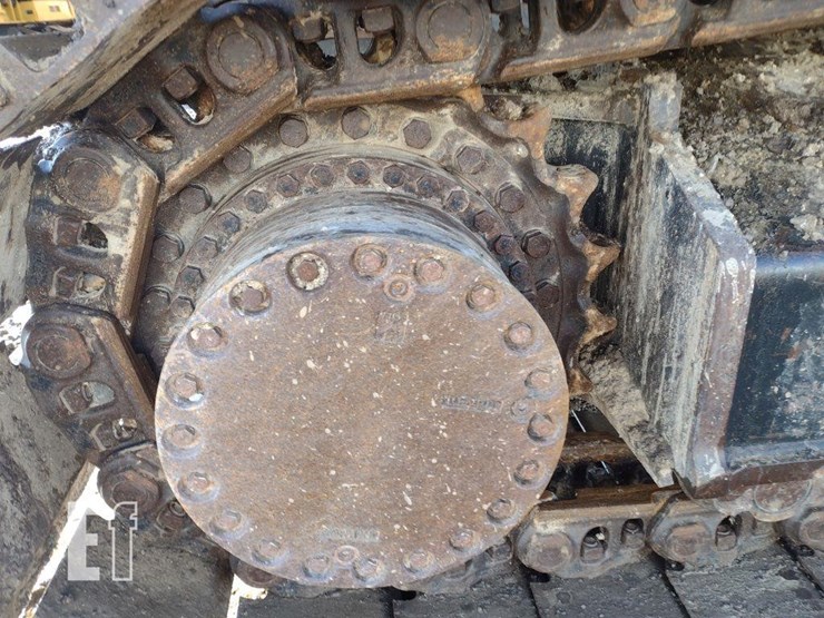 2020-deere-350g-lc-image-22