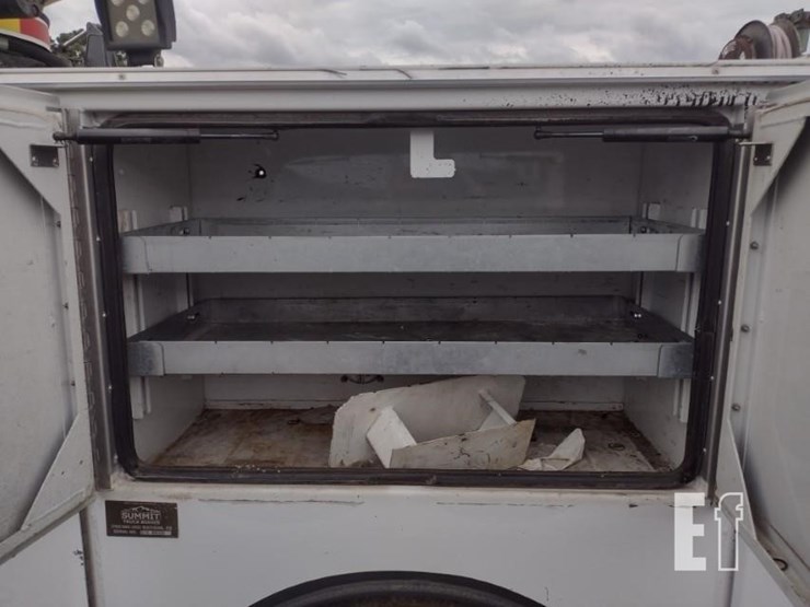 2012-ford-f550-image-32