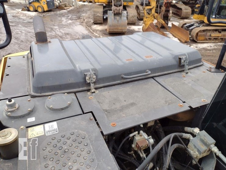 2017-case-cx210d-image-48