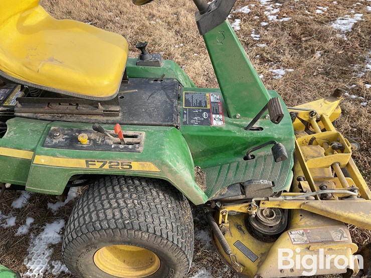 john-deere-f725-image-18