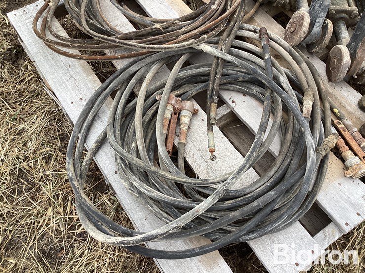 hydraulic-cylinders-and-hoses-image-13