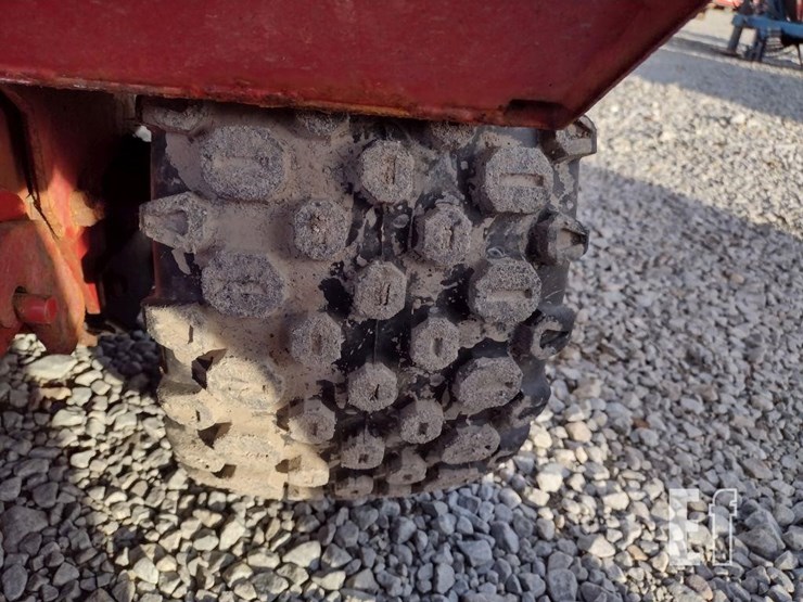 ventrac-3400l-lawn-mower-w/blade-&-broom-image-22