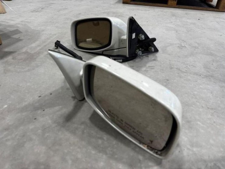 qty-of-(2)-lincoln-ls-side-mirrors-image-5