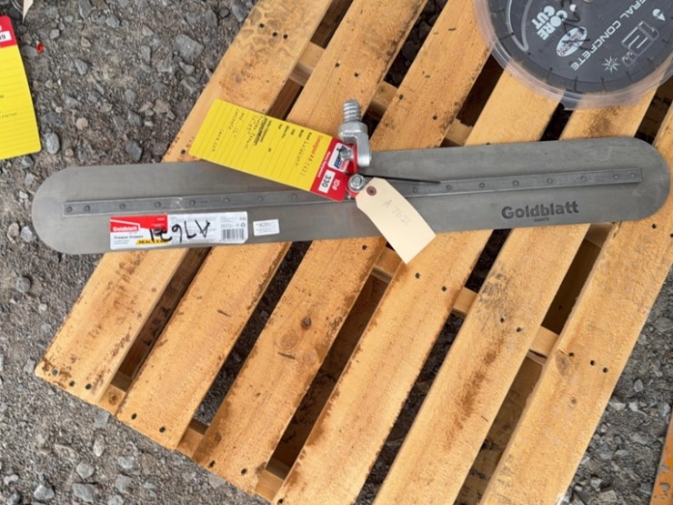 unused-3'-fresno-trowel-+-12"-core-cut-concrete-blade-image-2