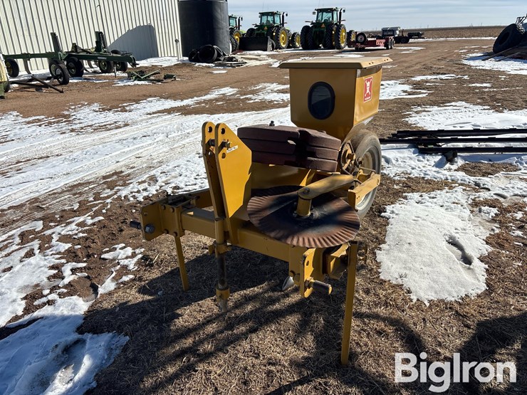 gopher-getter-3-pt-pest-treater-image-1