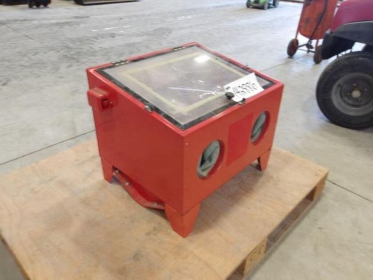 bench-top-sandblasting-cabinet(s)-image-2