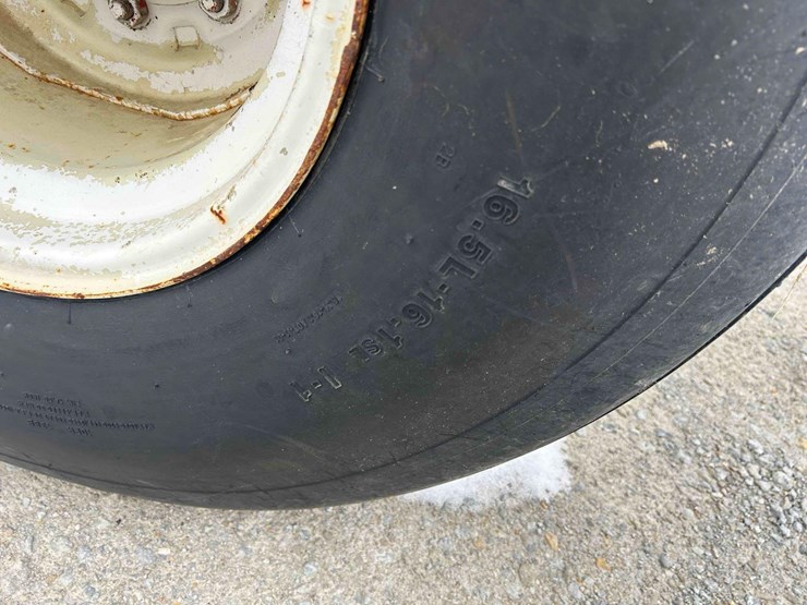 ag-systems-twin 1000-gal.-nh3-tanks-on-gear-#g5-image-6