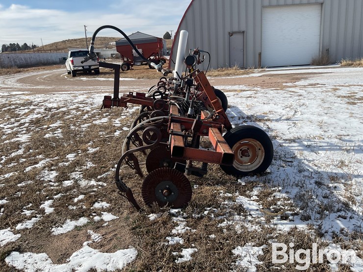 lely-6r30-anhydrous-ammonia-applicator-image-4