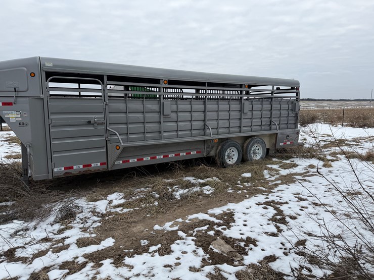 #1013-•-gr-trailer-image-2