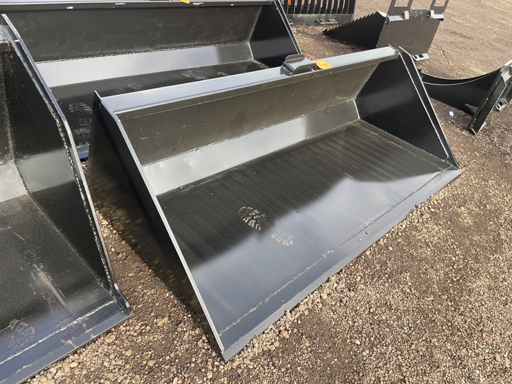#2055-•-78"-bucket-with-single-blade-image-2