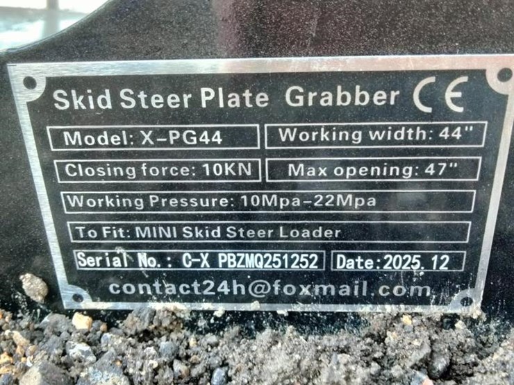 #285-•-mini-skid-steer-plate-grabber-44"-image-3