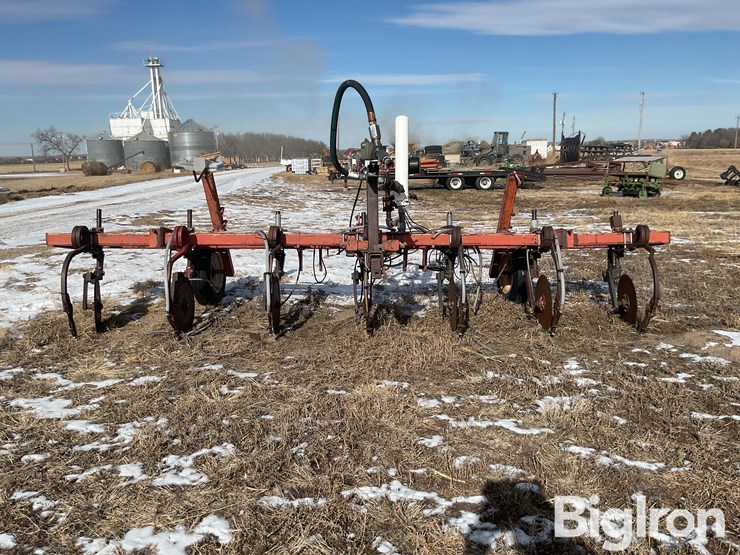 lely-6r30-anhydrous-ammonia-applicator-image-6