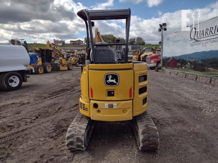 2022-deere-26g-image-4