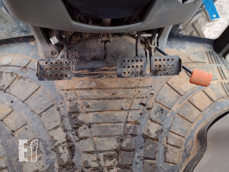 case-ih-farmall-95a-image-8