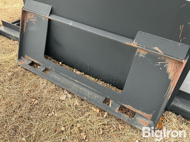 rocky-mountain-bale-sweep-skid-steer-attachment-image-10