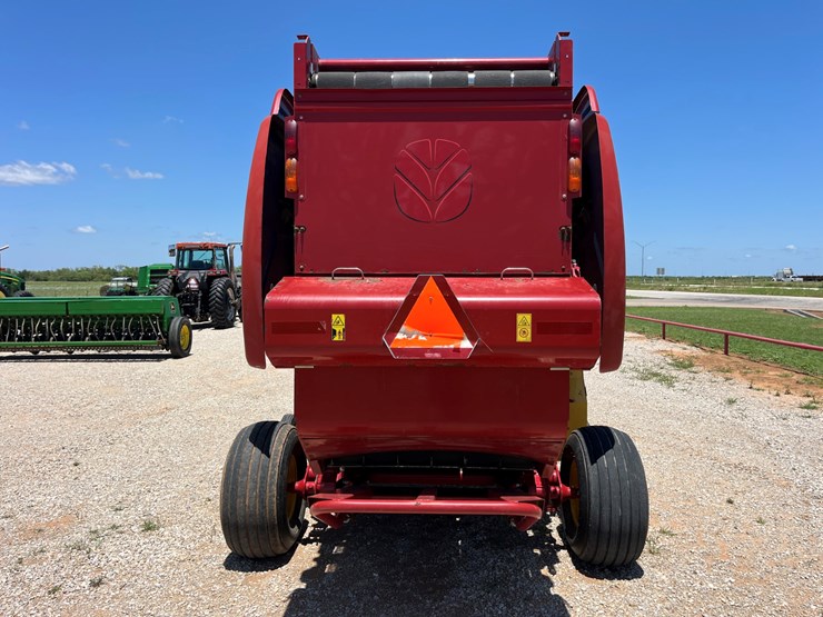 2016-new-holland-460-image-10