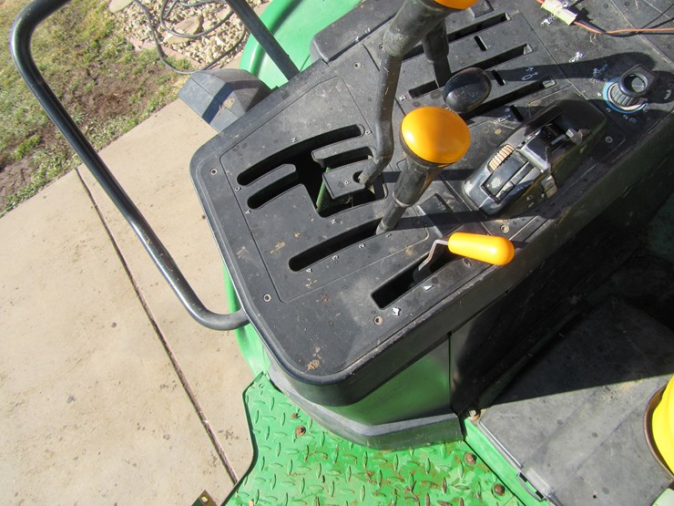 john-deere-6310-image-30