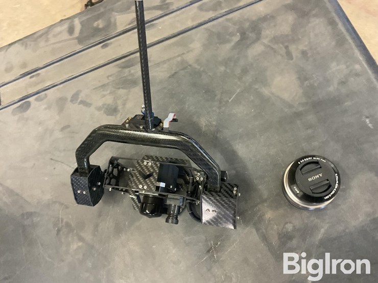 asctec-falcon-8-drone-(octohopter)-image-9