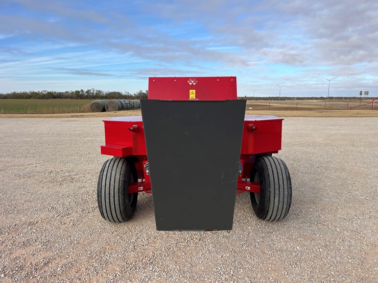 2017-massey-ferguson-1840-image-8