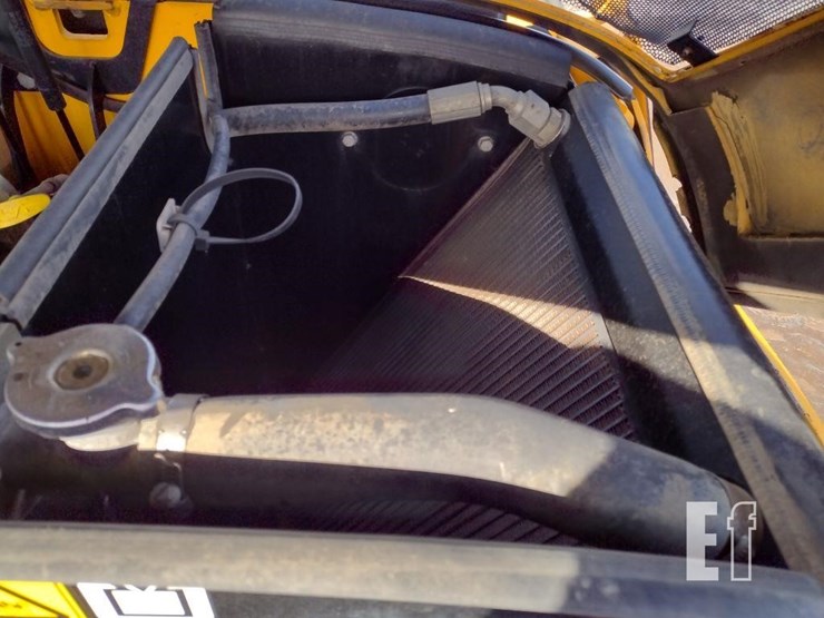 2013-jcb-527-55-image-24