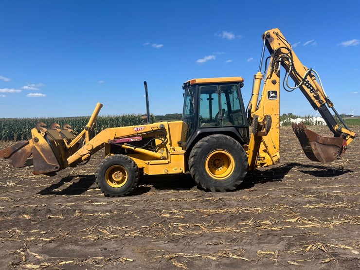 deere-710d-image-26