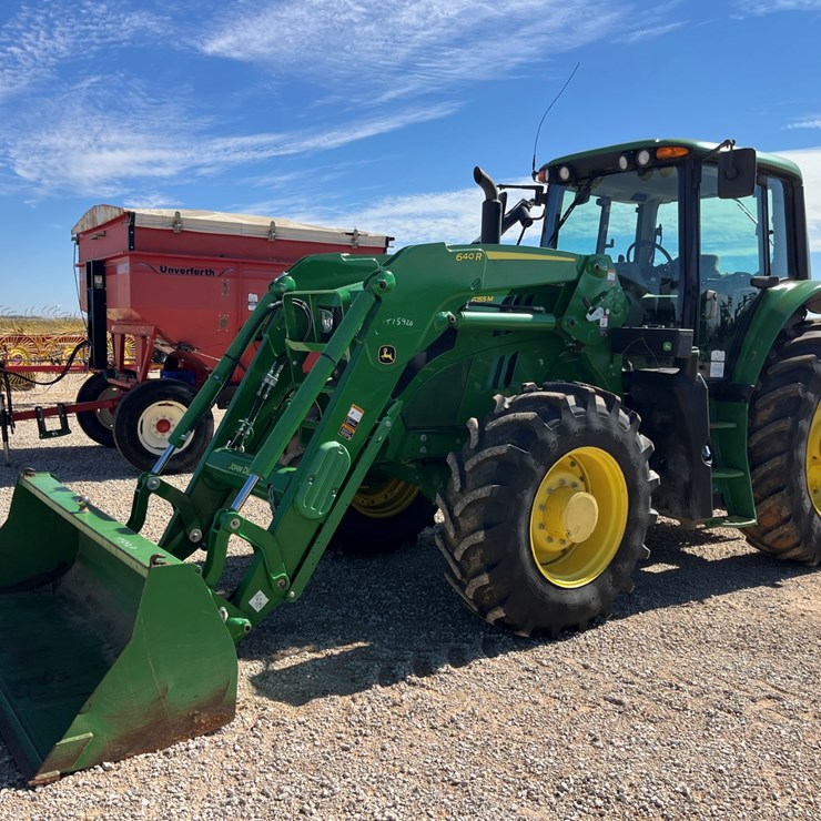 2018 JOHN DEERE 6155M