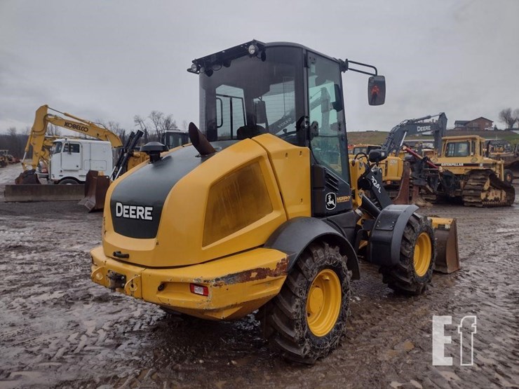 2019-deere-324l-image-31