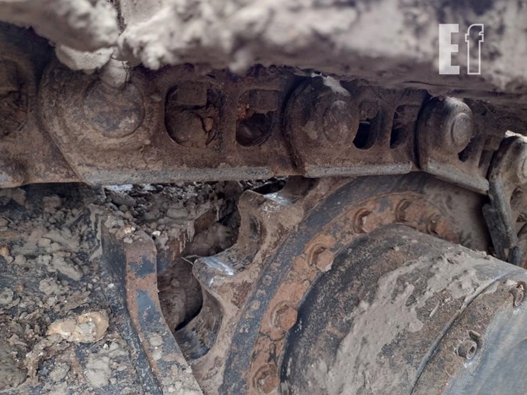 2022-case-cx145d-msr-image-29