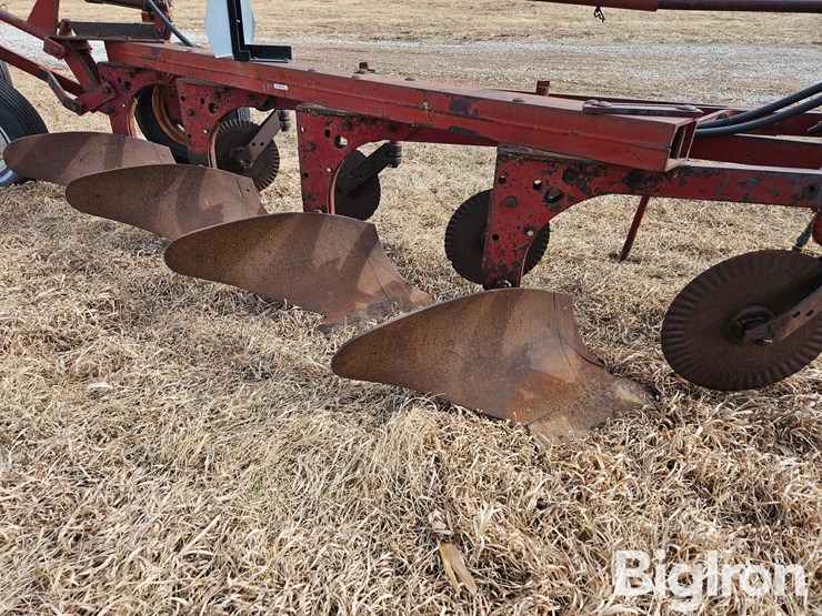 international-540-image-13