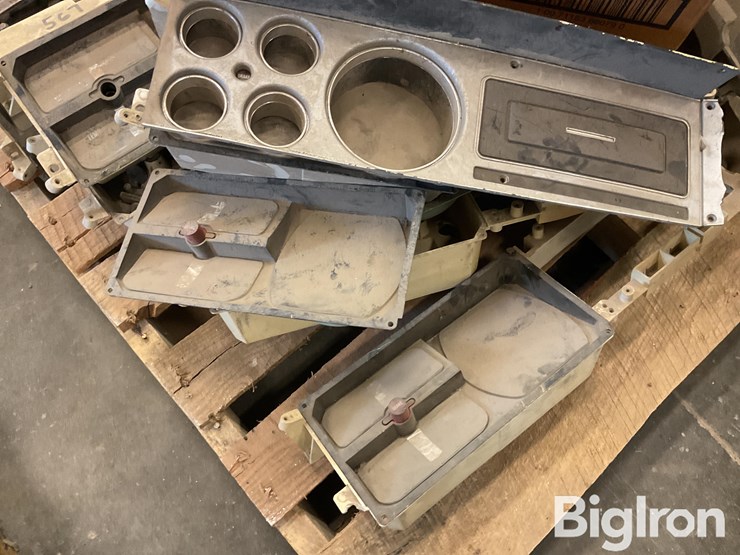 chevrolet-&-dodge-pickup-parts-image-17