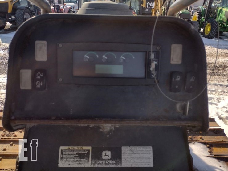 2007-deere-700j-lgp-image-9