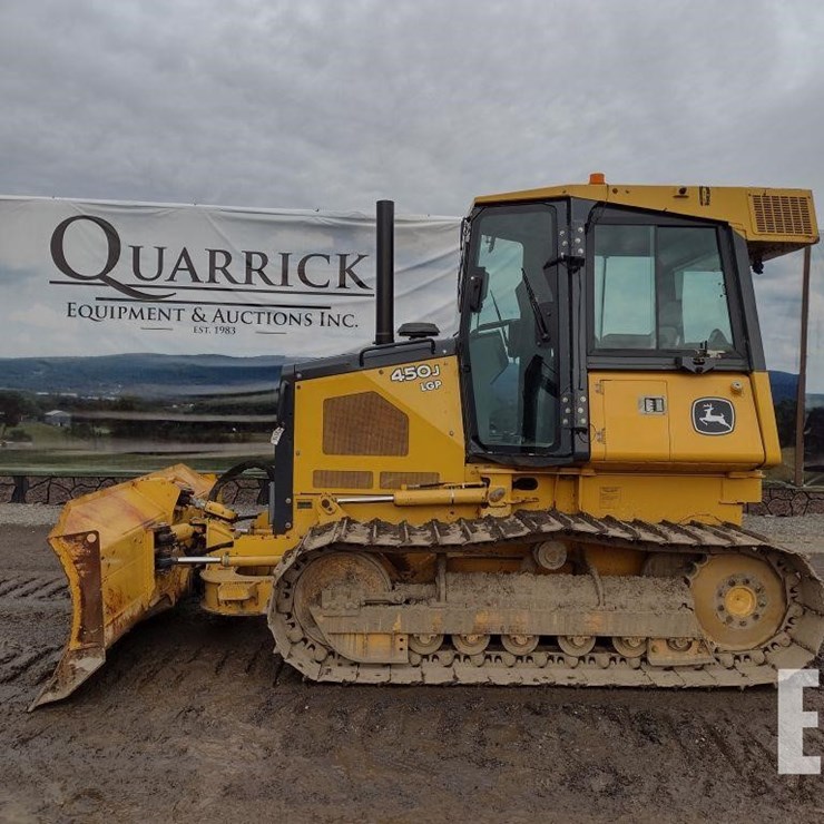 2016 DEERE 450J LGP